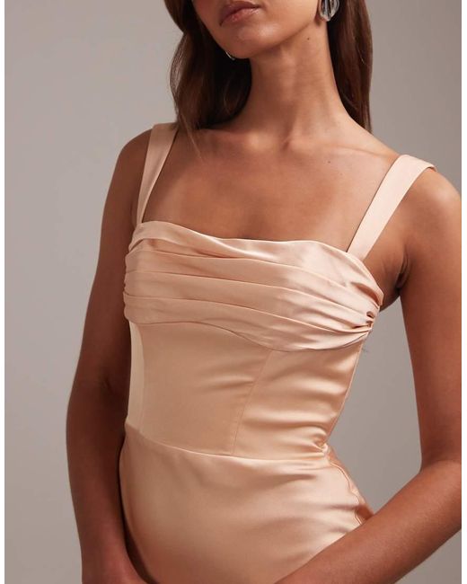 ASOS Bruidsmeisjes in het Brown