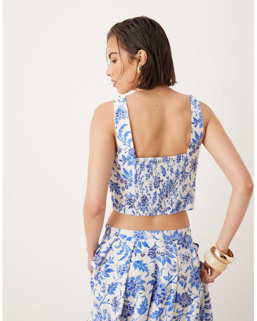 Top encolure carrée d'ensemble à fleurs Mango en coloris Blue