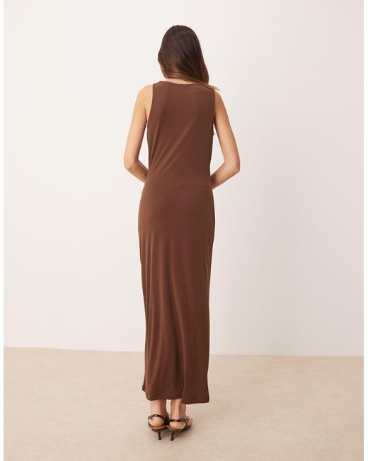 Mango Natural – tailliertes maxikleid