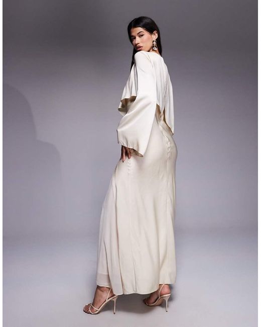 ASOS Satijnen Maxi-Jurk Met Lange Mouwen En Cape-Detail in het Gray