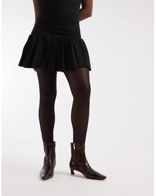 Botines De Tacón Bajo Con Estampado De De Schuh de color Blue