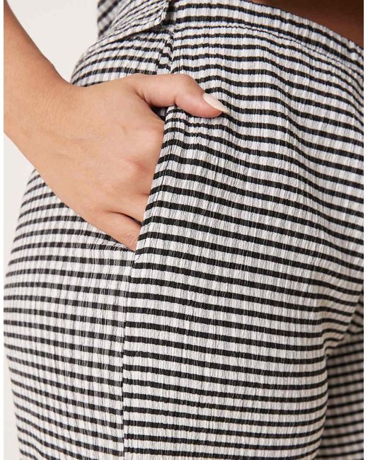 Pantalones A Cuadros Monocromáticos De Pernera Ancha De Asos Design Curve (Parte De Un Conjunto) ASOS de color Gray