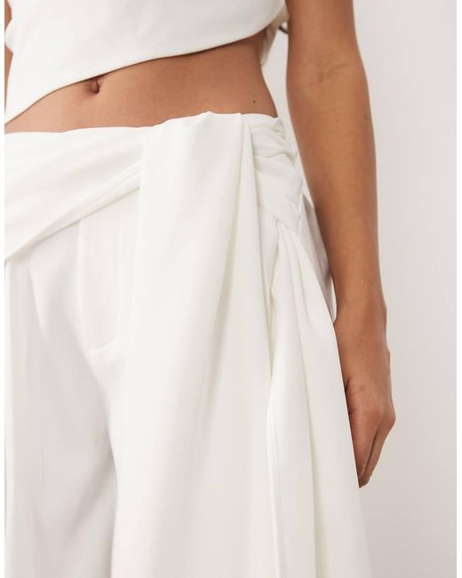 Missy Empire Natural Volume Drape Tie Front Wide Leg Trousers Co-Ord