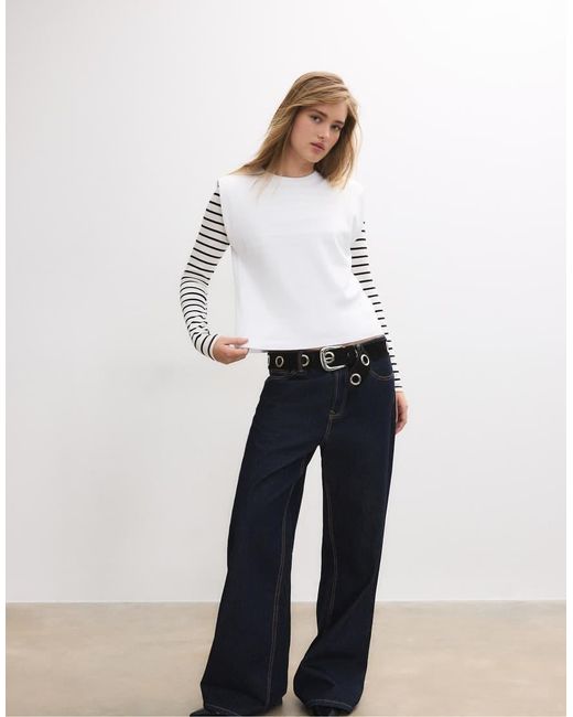 Stradivarius Basic T-Shirt Met Schoudervullingen in het White