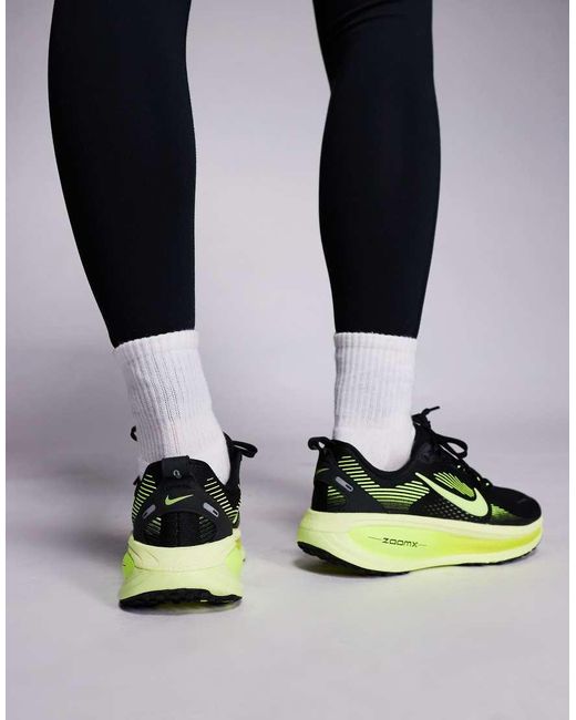 Nike Black Vomero 18 Trainers