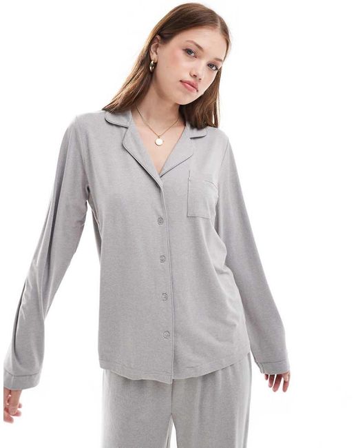Loungeable Pyjamaset Van Superzachte Jersey Van Top Met Reverskraag En Broek Met Wijde Pijpen En Biezen in het Gray
