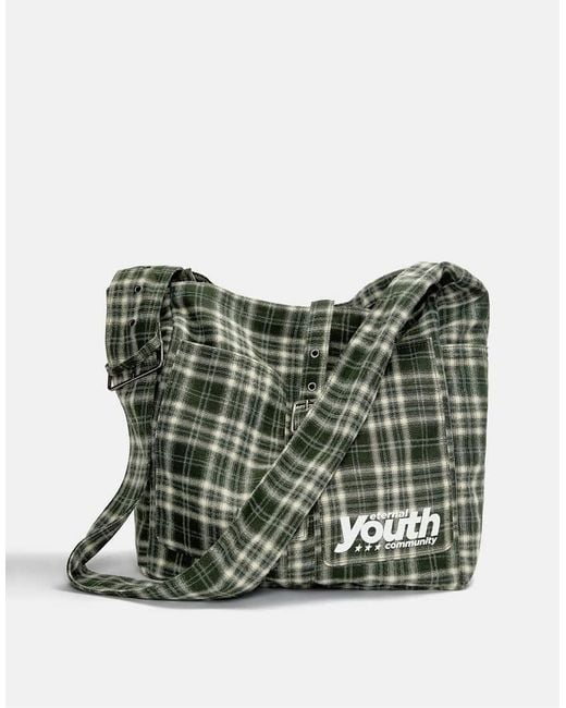 Borsa A Tracolla A Quadri Con Fibbia di Pull&Bear in Green da Uomo