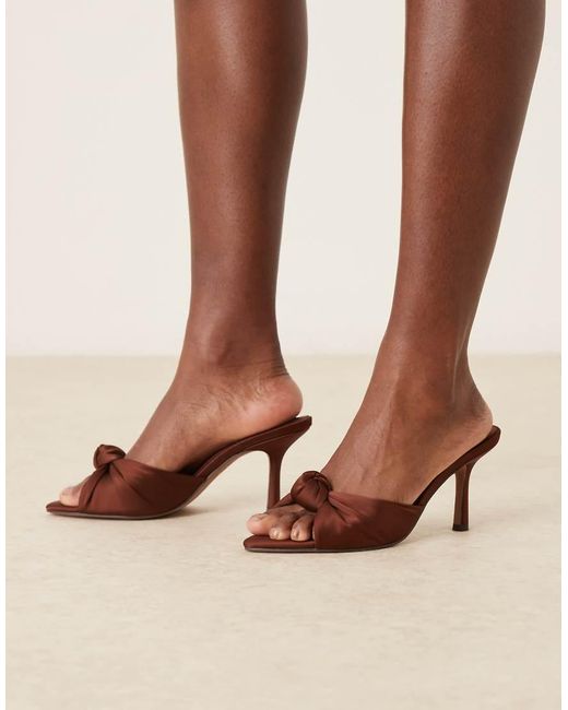 ASOS Nemo in het Brown