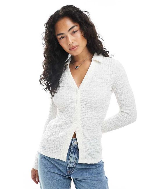 Top Color Panna Testurizzato Con Bottoni di New Look in White