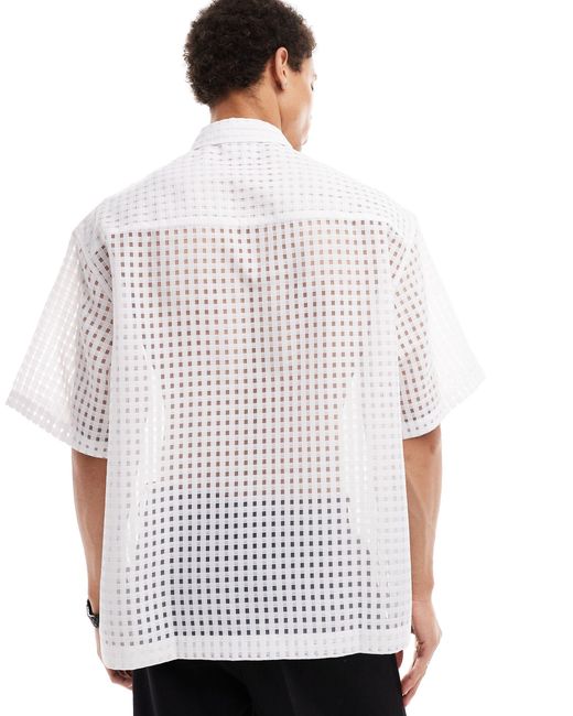 Camicia bianca a quadretti trasparente squadrata oversize a maniche corte di ASOS in White da Uomo