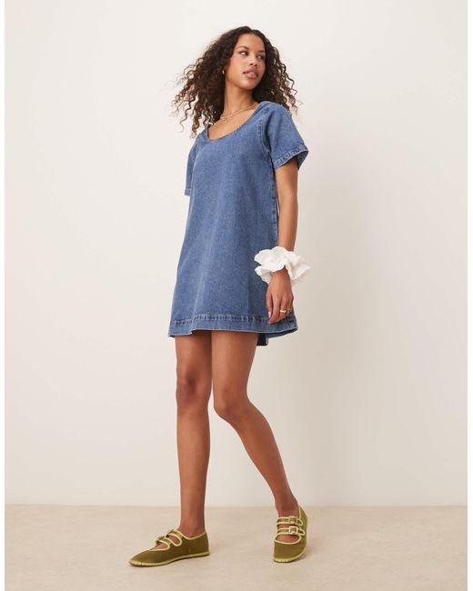 ASOS Blue – minikleid aus denim mit u-ausschnitt