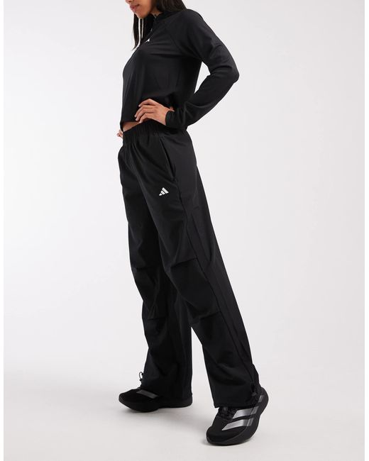 Workout essentials - pantalon Adidas Originals en coloris Black