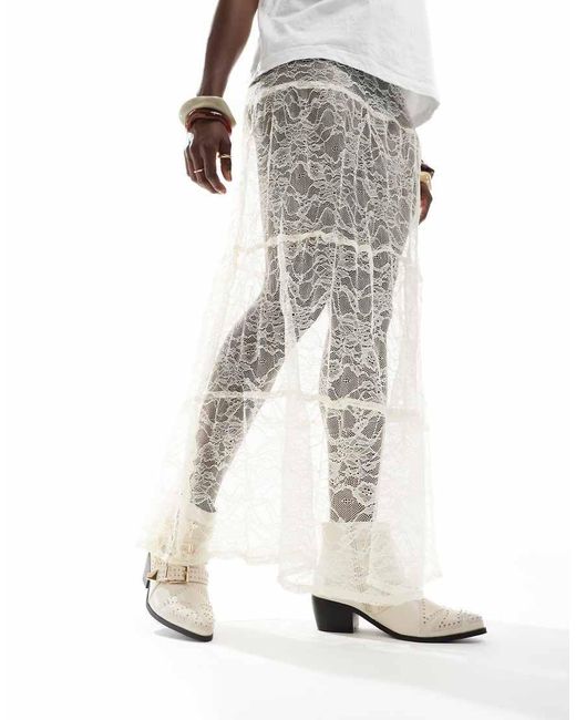SEQWL White Cattle Studded Buckle Detail Western Boots