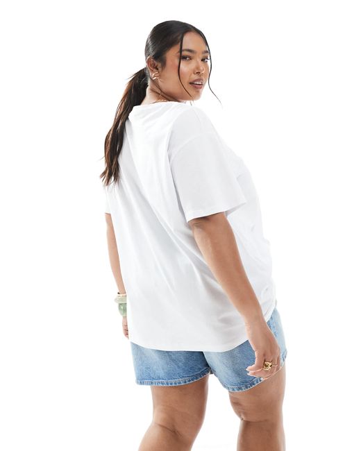 Pieces Plus White Pieces Curve Oversized T-shirt With 3 Seashell Graphic