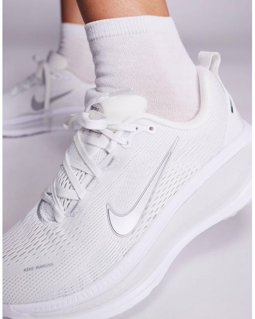 Nike White Vomero 18 Sneakers