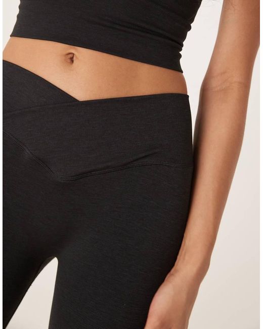 Tala Natural Sculpt Seamless Wrap Waist Scrunch leggings