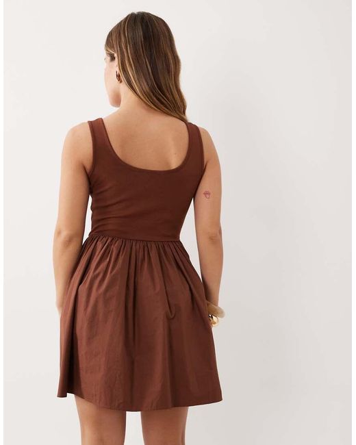 Nobody's Child Petite Brown Colorado Scoop Neck Ruched Skirt Mini Dress