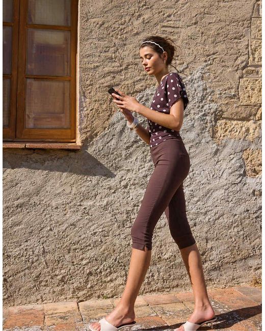 Stradivarius Brown Bengaline Capris