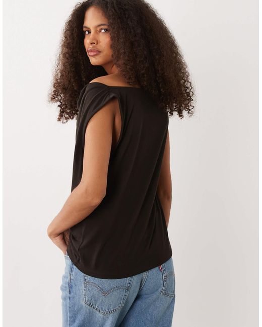 Jdy Black Wide Neck Top