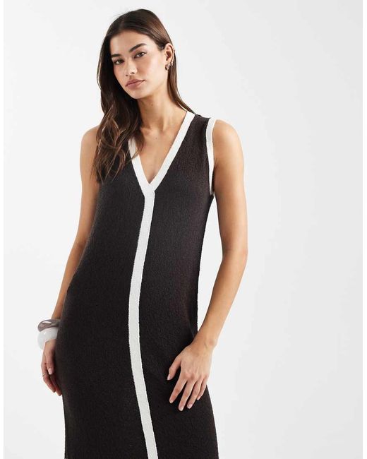 4th & Reckless Blue Knitted Contrast Trim V Neck Beach Maxi Dress