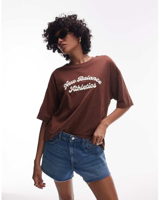 T-Shirt Oversize di New Balance in Blue