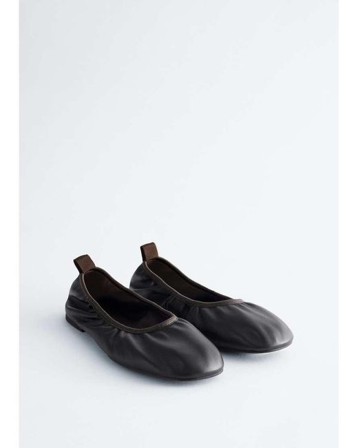 & Other Stories Black Leather Ruched Ballet Flats