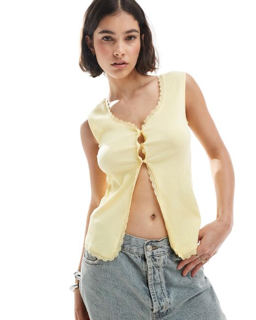 Pieces Green Lace Trim Ribbed Sleeveless Top With Button Front Detail