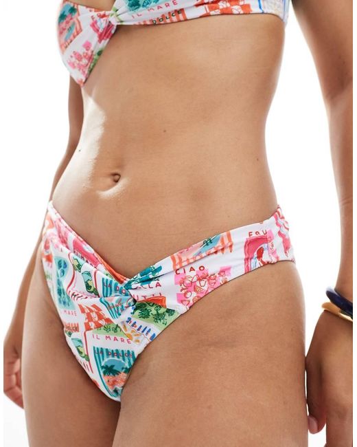 Miss Selfridge Bikinibroekje Met Ansichtkaartprint En Gedraaid Detail in het Multicolor