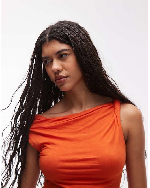 TOPSHOP Asymmetrische Top Met Gedraaid Detail in het Red