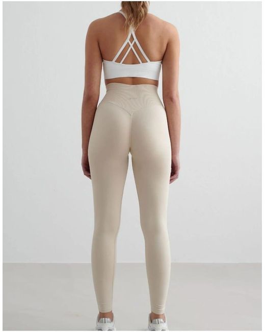 Aim'n White Shape Seamless Cross Back Bra