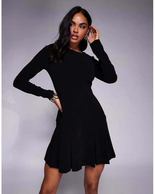 ASOS Mini-Jurk Van Corduroy Met Verlaagde Taille En Plooien in het Black