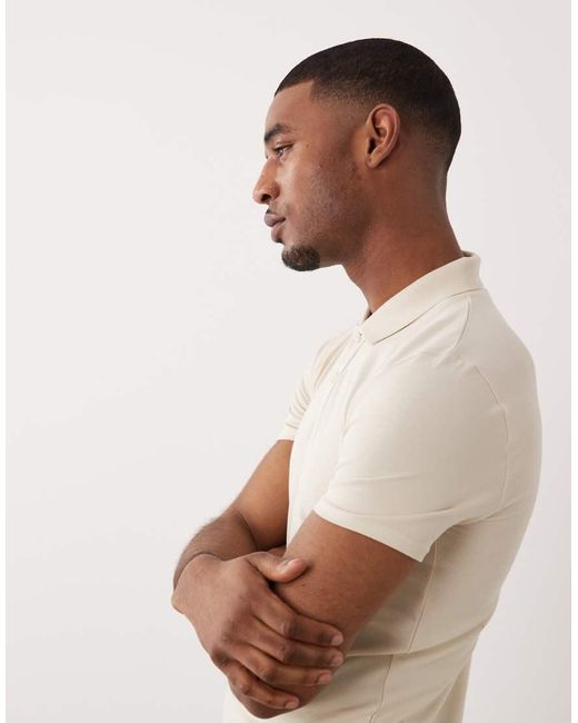 Polo Basic Attillata di ASOS in White da Uomo
