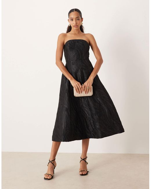 Y.A.S Black – trägerloses, strukturiertes jacquard-midikleid