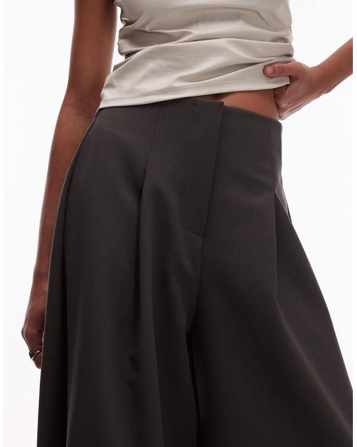 Pantaloni A Cilindro Oversize Color Oliva di ASOS in White