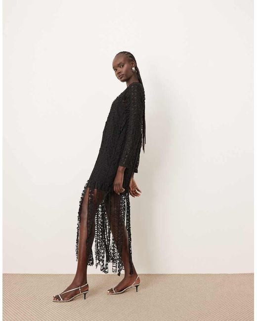 Vestido Midi De Manga Larga Con Flecos En El Bajo Y Diseño Bordado De Encaje De ARRANGE de color Natural