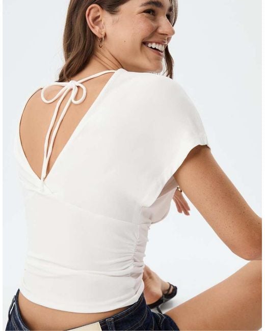 Stradivarius Top Met Geplooide V-Halslijn in het Blue
