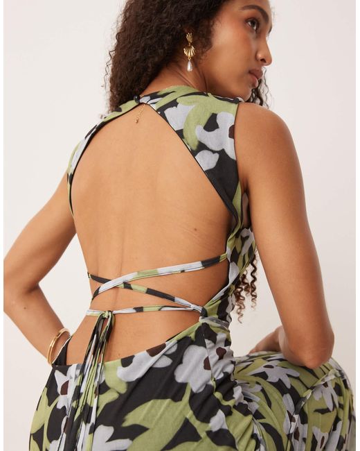 Robe longue en tulle à coutures apparentes - foncé à fleurs abstraites ASOS en coloris Natural