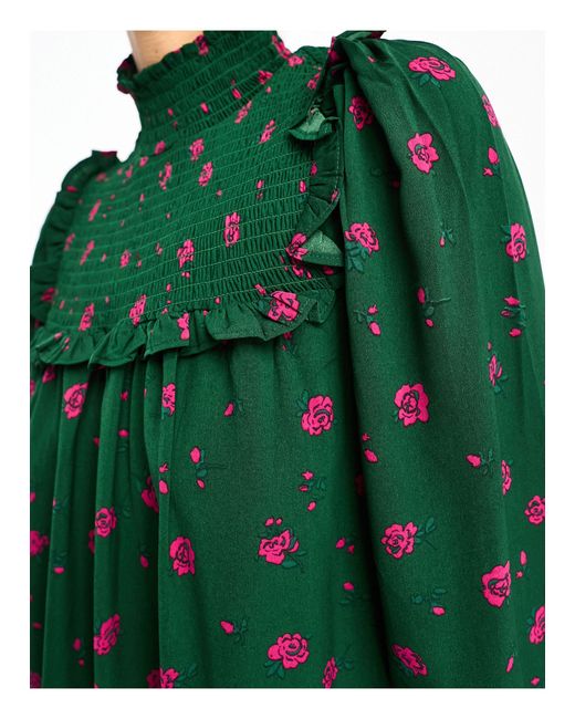 Vestido corto amplio con cuello alto, diseño fruncido y estampado floral rosa Glamorous de color Green