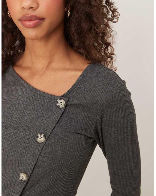 Jdy Gray Asymetric Ribbed Button Detail Top
