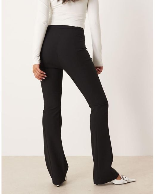 Pantalones De Sastre Negros De Corte Acampanado De ASOS de color Black