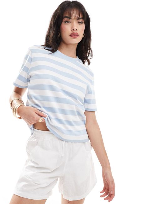 Femme - t-shirt squadrata chiaro a righe di SELECTED in White