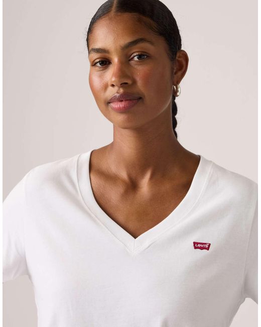 Levi's White – favorite – country air – housemark – jersey-t-shirt
