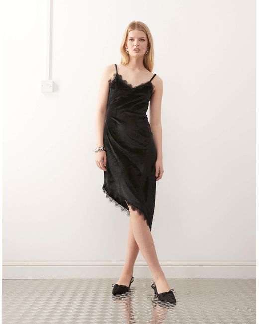 Miss Selfridge Black – asymmetrisches camisole-minikleid aus samt