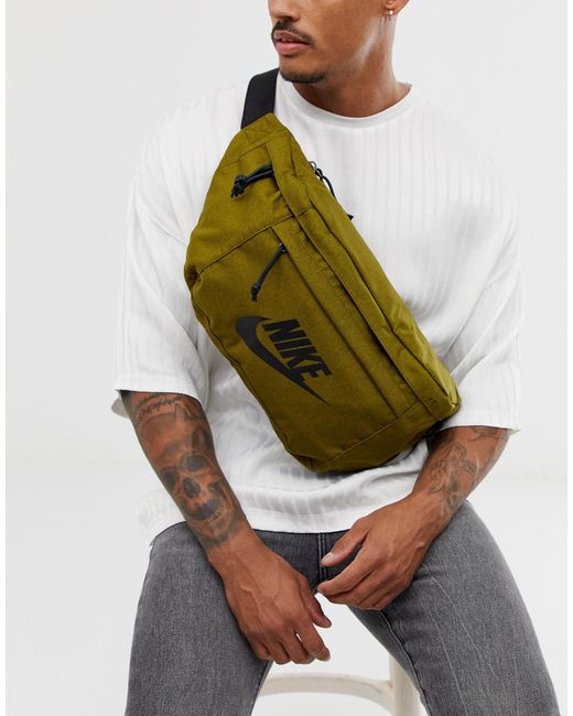 Nike – Große, grüne Umhängetasche in Green für Herren