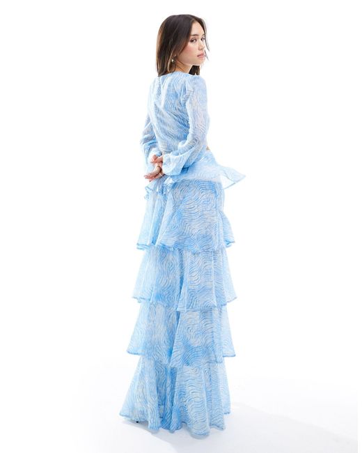 Vestido largo azul con estampado floral y aberturas Pretty Lavish de color Blue