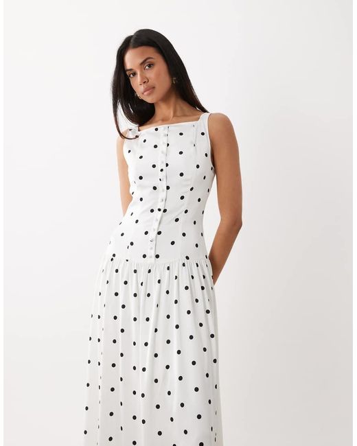 Kaiia Exclusives in het White