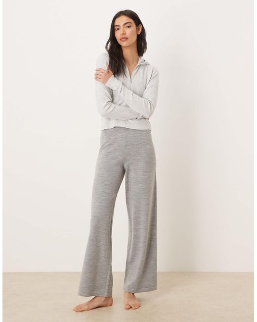 Sweat à capuche zippé confortable Abercrombie & Fitch en coloris White