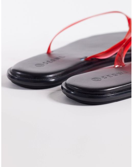 SEQWL White Jelly Flip Flops