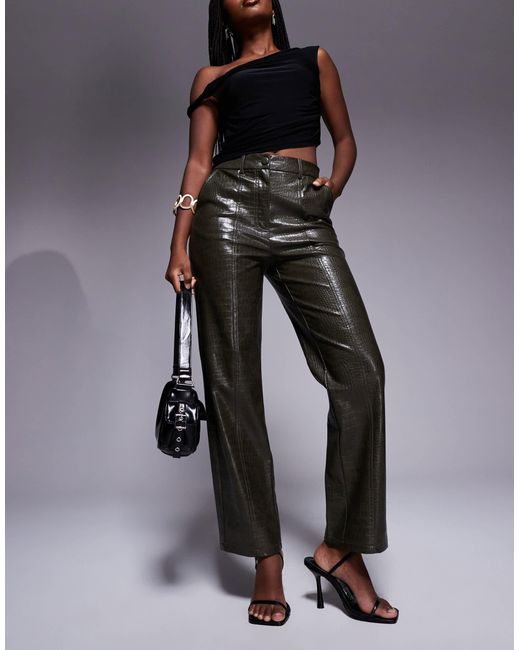 River Island Black – kürzer geschnittene hose aus kroko-kunstleder