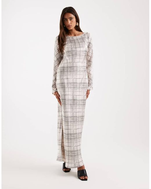 4th & Reckless White Scoop Tie Detail Back Maxi Dress